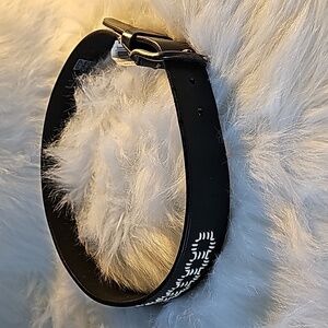 GAP, 100% size 30 Leather belt tarnished silver buckle. Originally $32